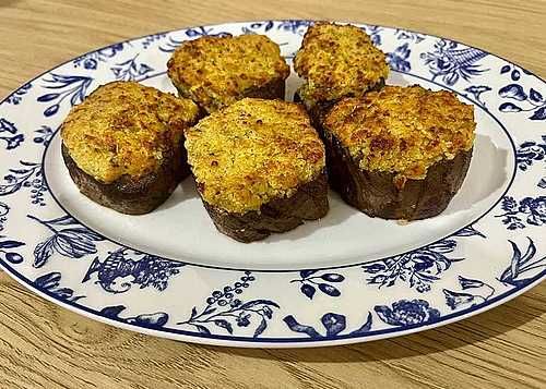Medalhão de Filet Mignon com crosta de ervas